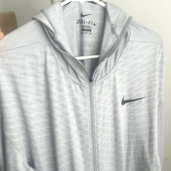 Nike Dri-Fit Zip Up Jackert - Picture 1 of 2